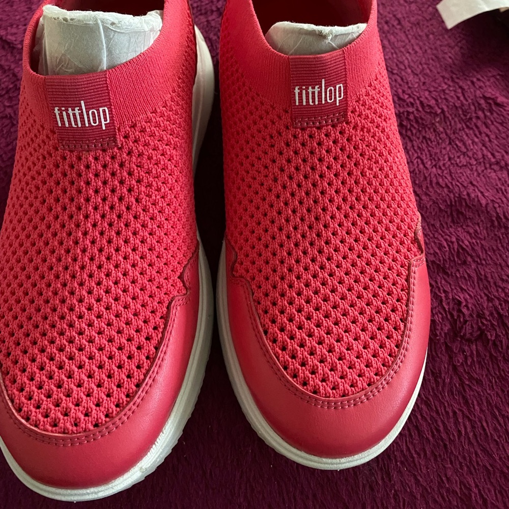 Fit Flop Hot Pink sneakers